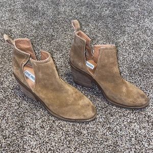 Steve Madden Split Ankle Bootie